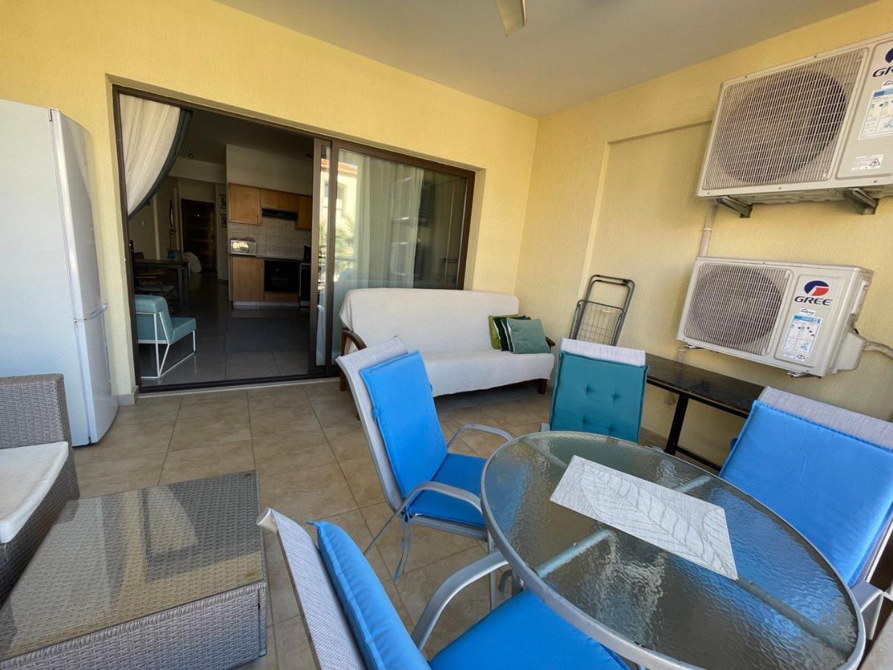 Queens Gardens Paphos ภายนอก รูปภาพ